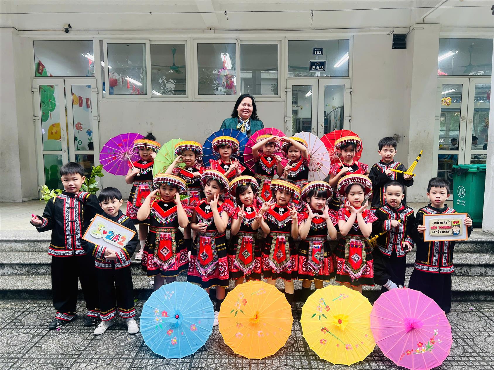 Lớp 2A2 tỏa sáng trong ngày 20/11 với nhiều thành tích ấn tượng.