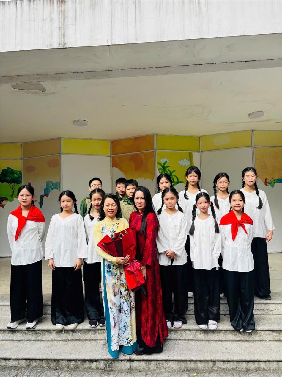 Lớp 5A3: Văn nghệ chào mừng ngày Nhà giáo Việt Nam 20/11