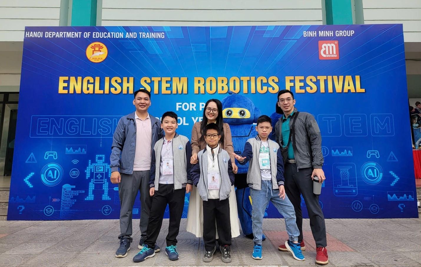 Ngày hội “Tiếng Anh - STEM Robotics”