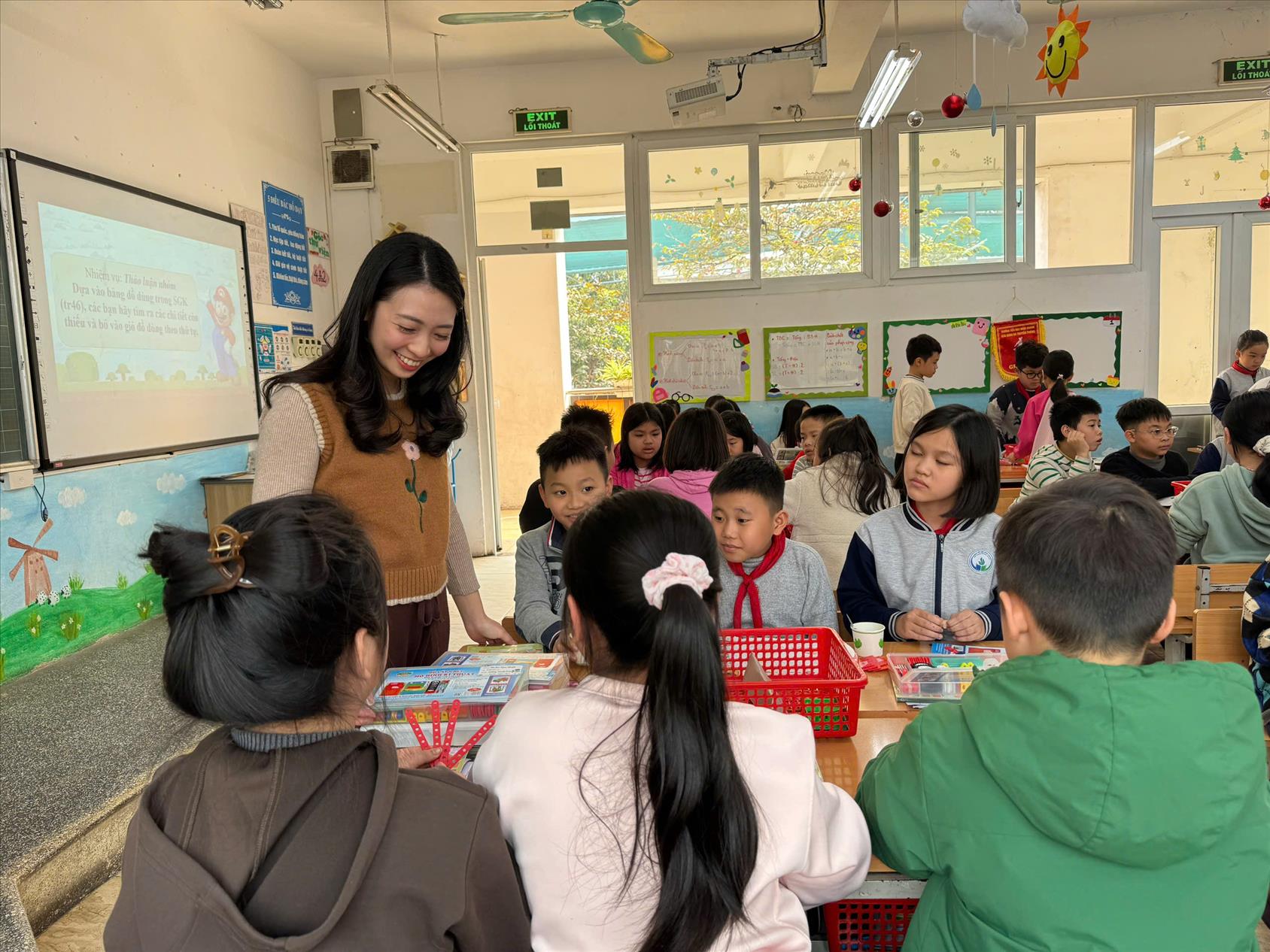 Lớp 4A2: Cùng vui học tập tiết chuyên đề cấp trường