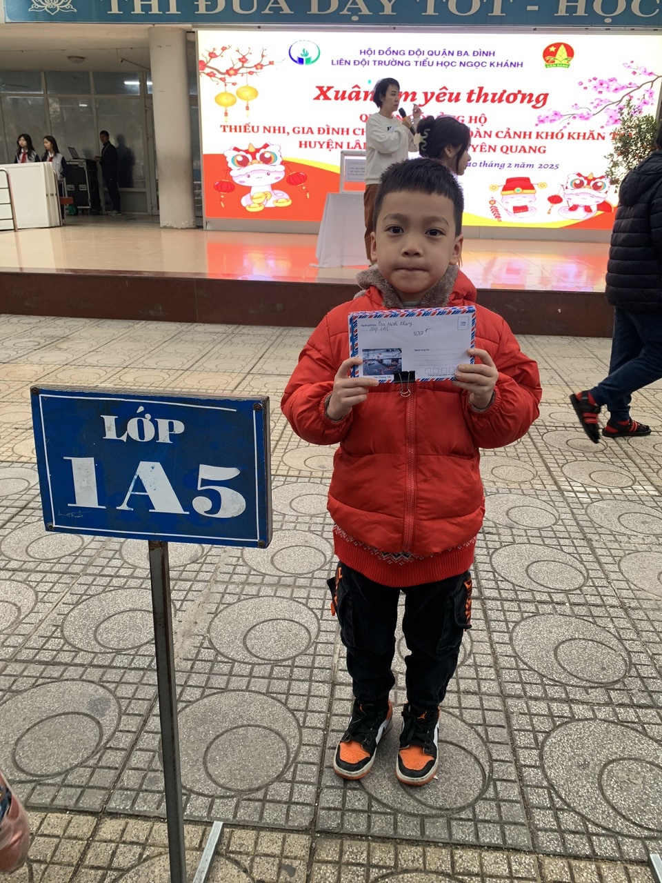 1A5 với chương trình ủng hộ “Xuân ấm yêu thương”.