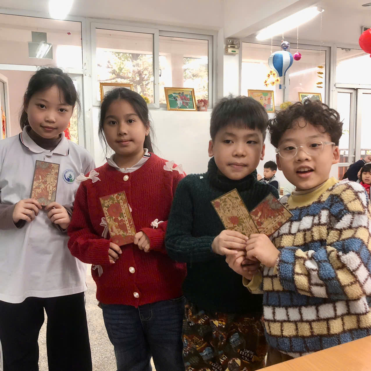 CÔ TRÒ 3A1 CHÀO ĐÓN XUÂN ẤT TỴ