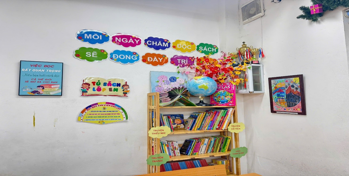 GÓC THƯ VIỆN NHỎ LỚP 4A5