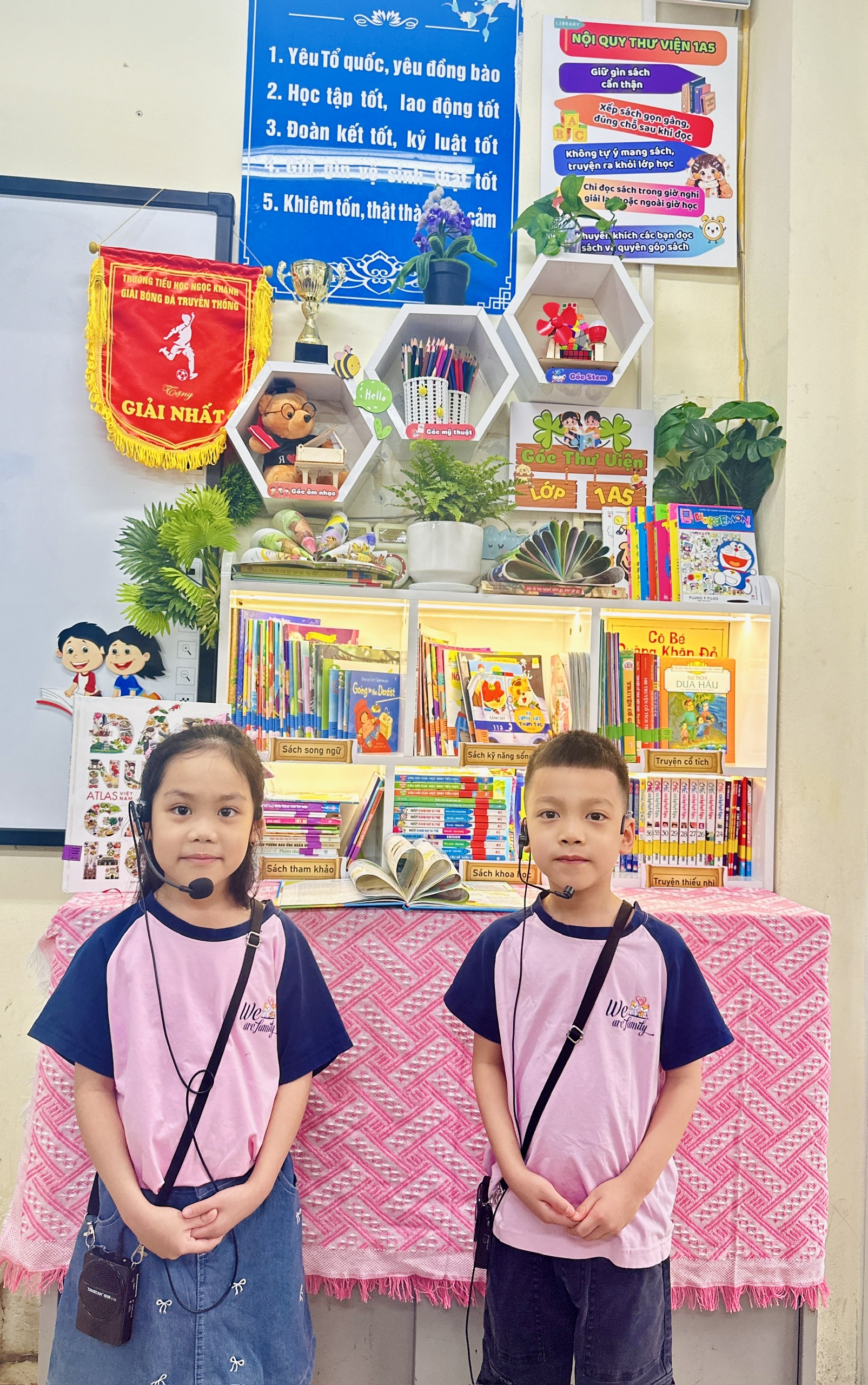 Góc thư viện nhỏ lớp 1A5