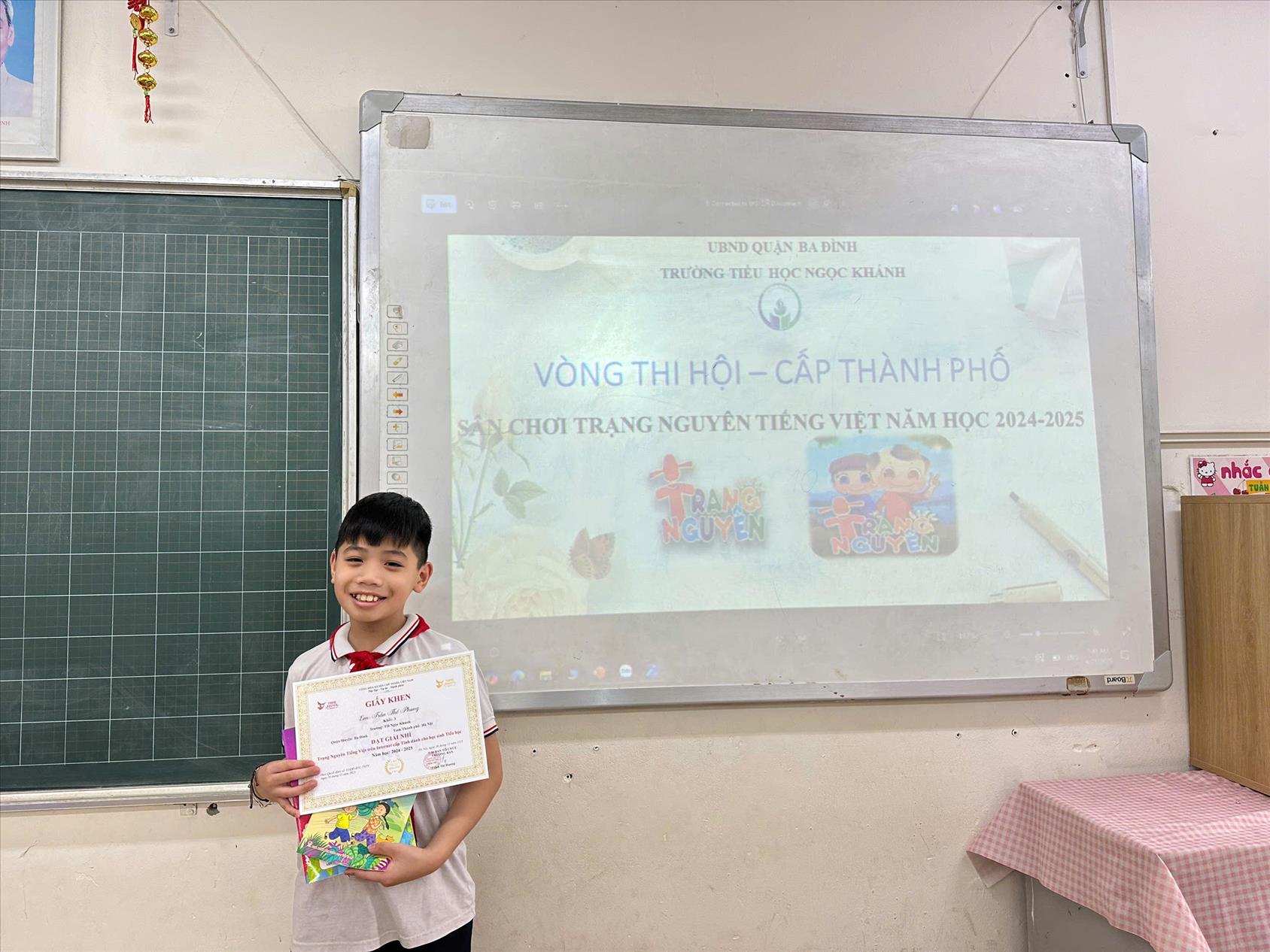 Vinh danh cậu học trò nhỏ Trần Thế Phong lớp 3A6 đạt giải Nhì Trạng Nguyên Tiếng Việt cấp thành phố năm học 2024 -2025