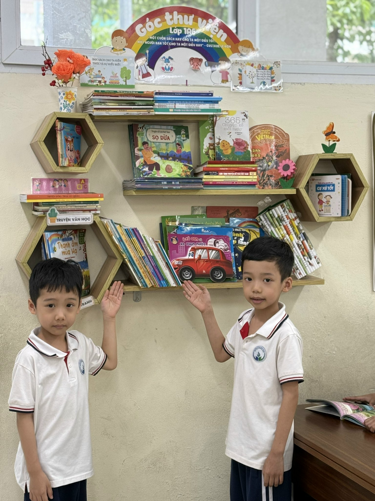 1A6 - Thư viện lớp em