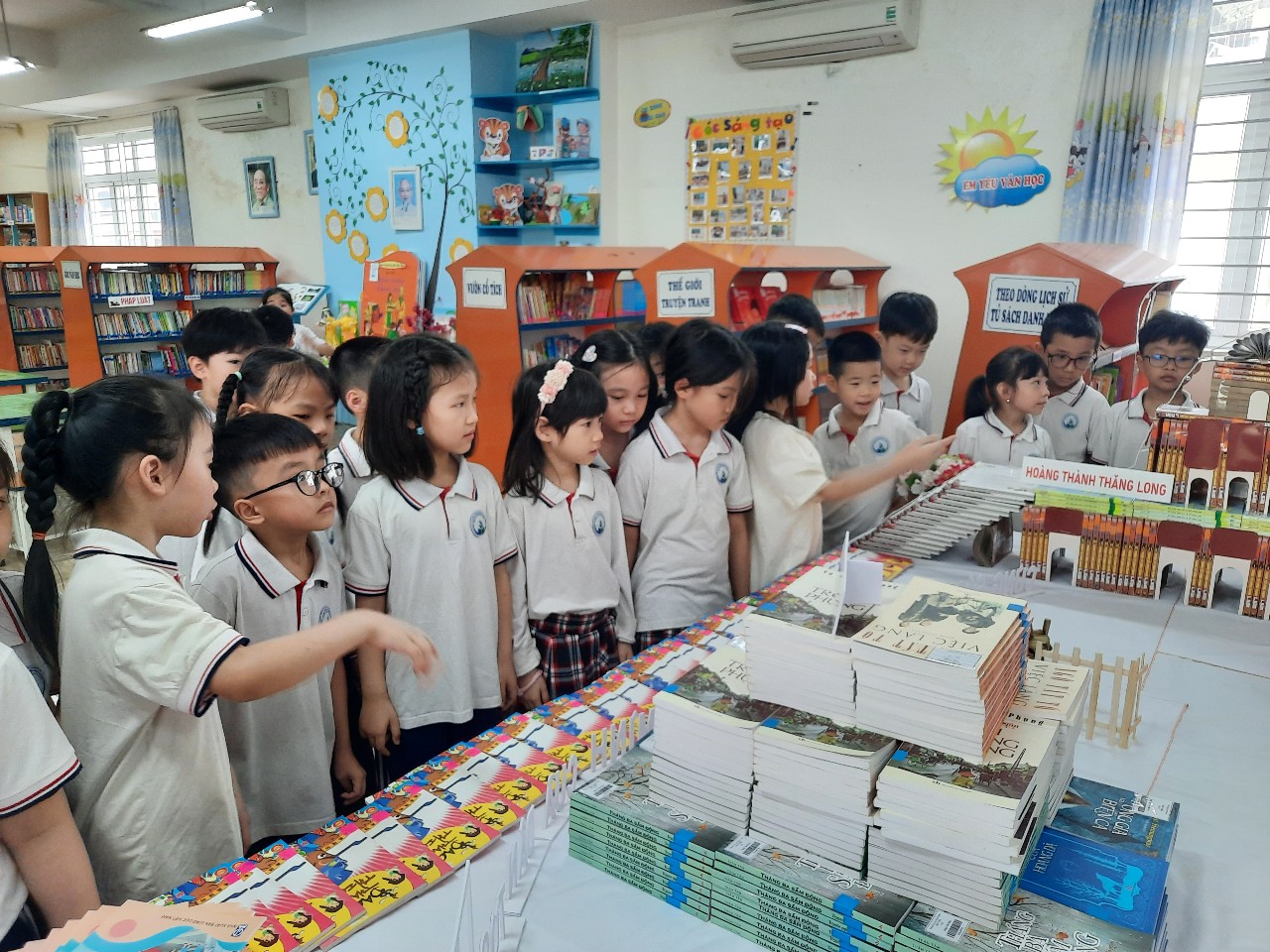 Lớp 1A6 tích cực hưởng ứng Ngày Sách và Văn hoá đọc Việt Nam