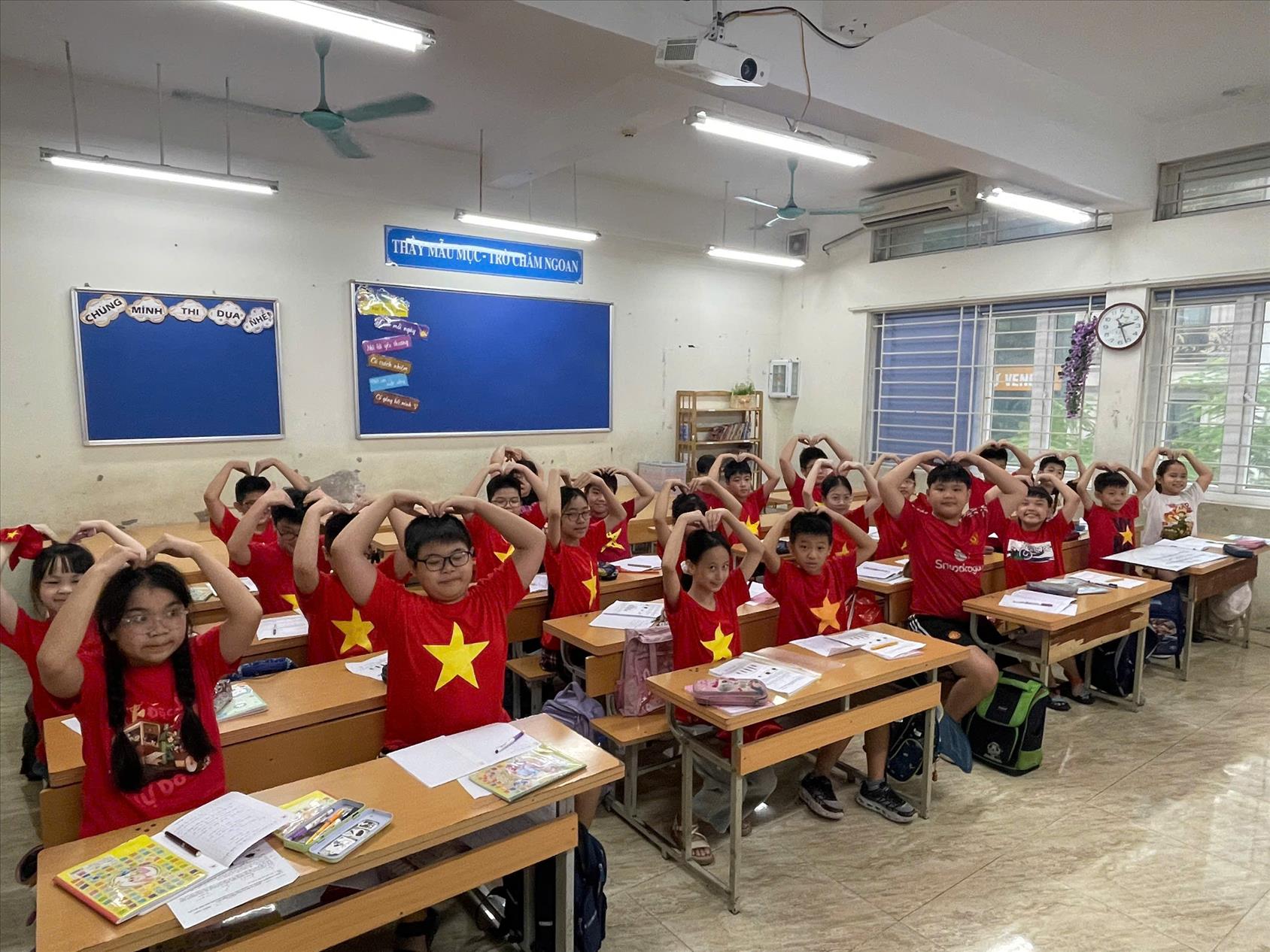 LỚP 5A6 CHÀO MỪNG 80 NĂM NGÀY QUỐC KHÁNH 2/9/2025