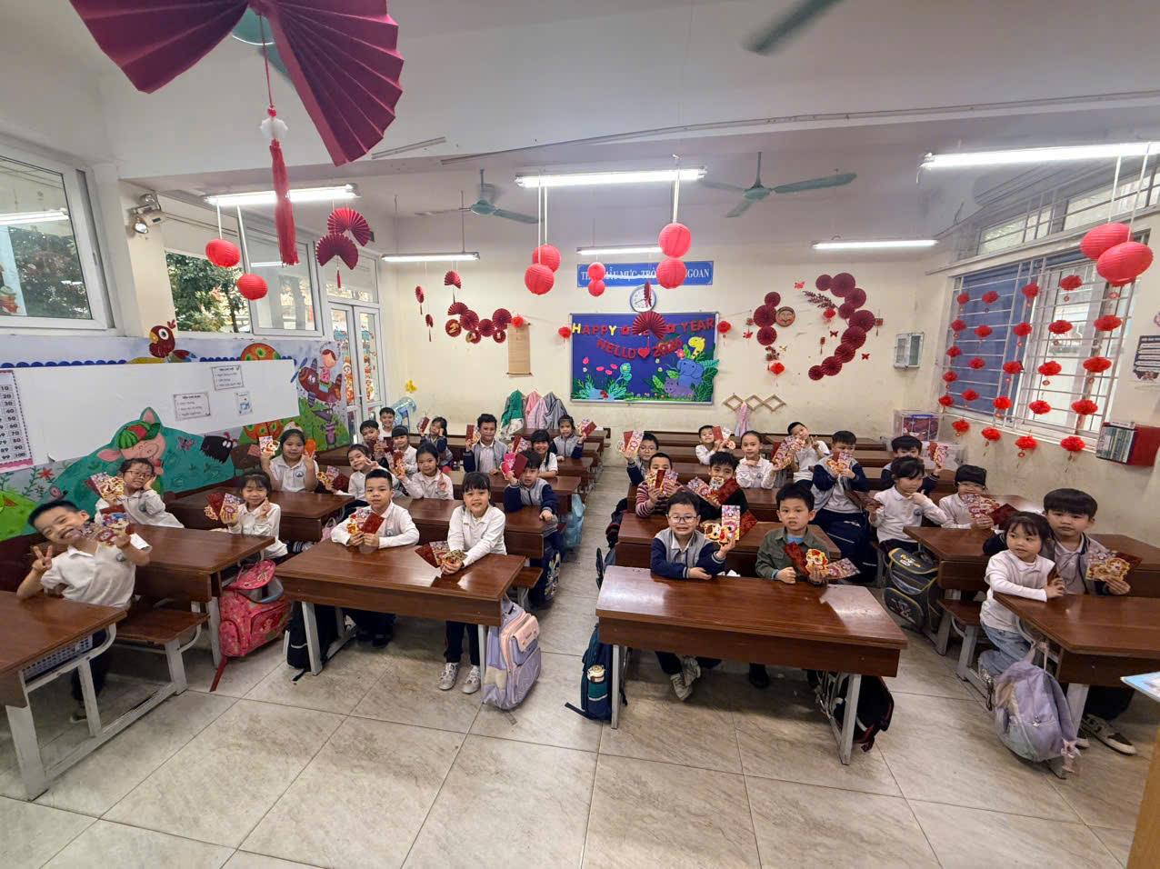 Xuân Yêu Thương Gõ Cửa Lớp 1A4.