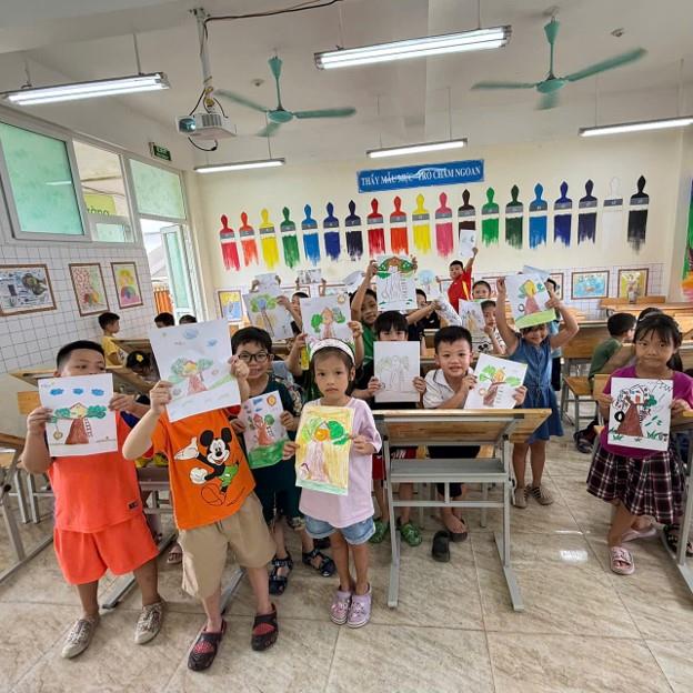 Câu lạc bộ “Những họa sẽ nhí” – nơi sắc màu sáng tạo tỏa sáng