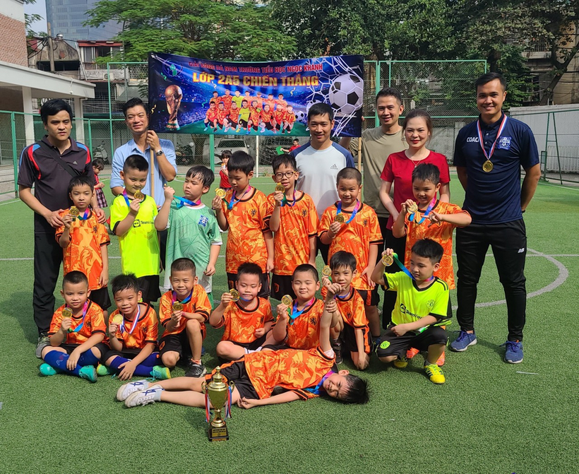 D:\Ổ E\Ảnh 20 -11 ( 2A5)\z3885370199947_116f24006ffb773675bfb6ece78a9de7.jpg