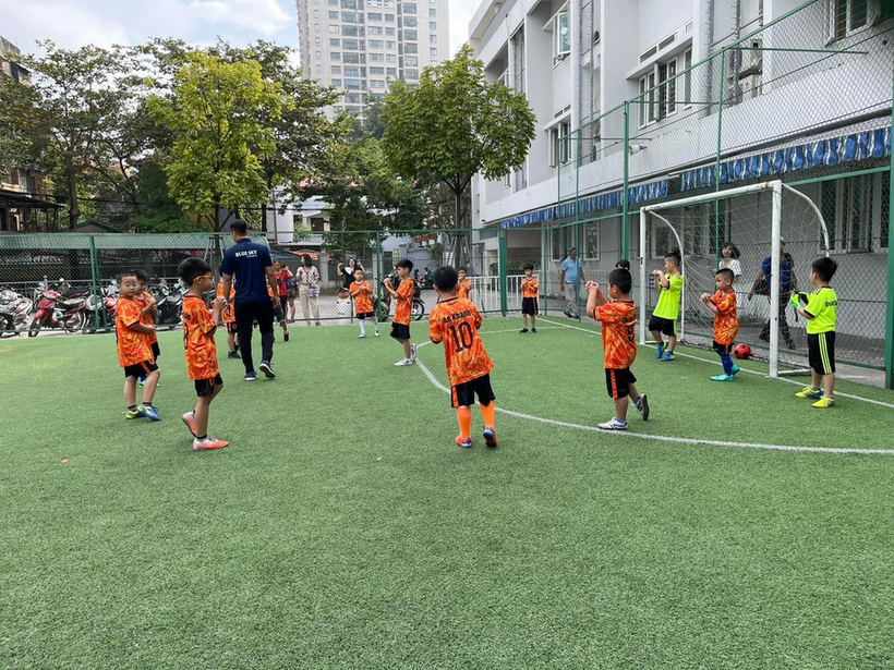 D:\Ổ E\Ảnh 20 -11 ( 2A5)\z3885370195693_37f050c6dafe3cd82d1993e39685b935.jpg