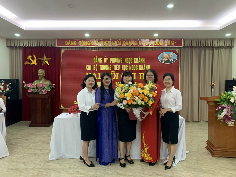 C:\Users\Administrator\Desktop\ẢNH ĐẠI HỘI CHI BỘ\A5.jpg