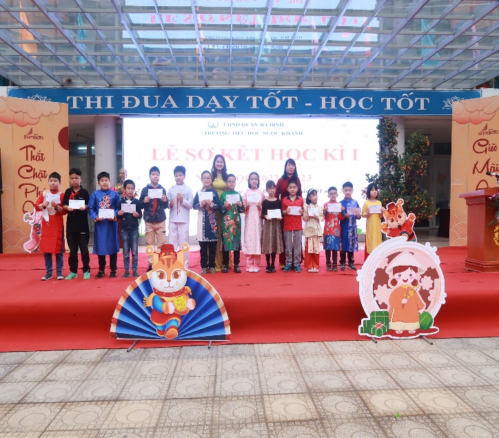 C:\Users\Lop A\Desktop\z4033492676244_6813d25c24193a096ec4e02c4d185fab.jpg