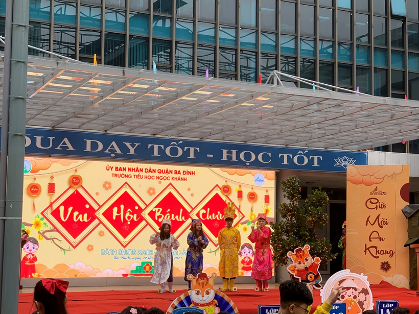 C:\Users\Lop A\Desktop\z4035300056220_1f35004a6b4031348440673efdabefa9.jpg