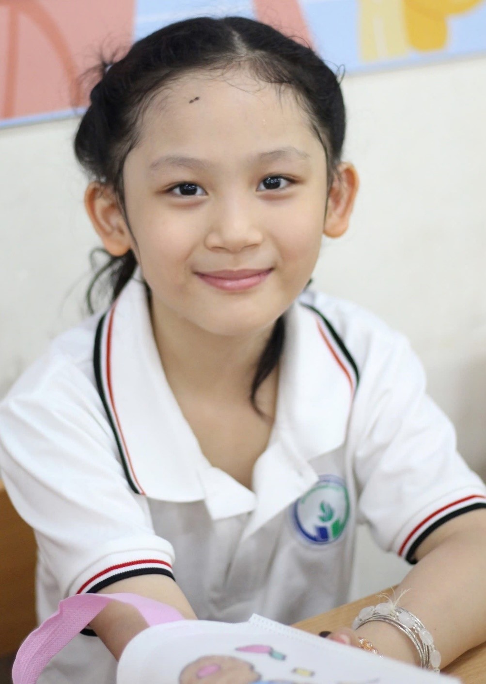 C:\Users\DELL\Desktop\anh tn quận\chi.jpg