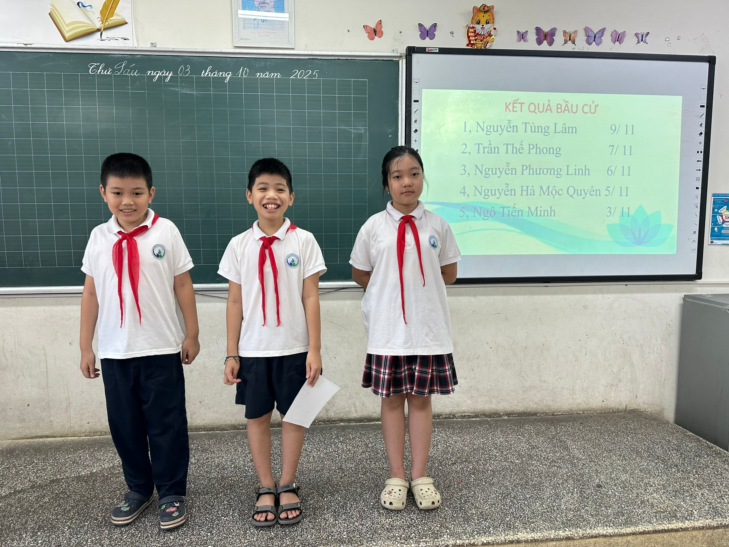 A group of children in a classroom

AI-generated content may be incorrect.