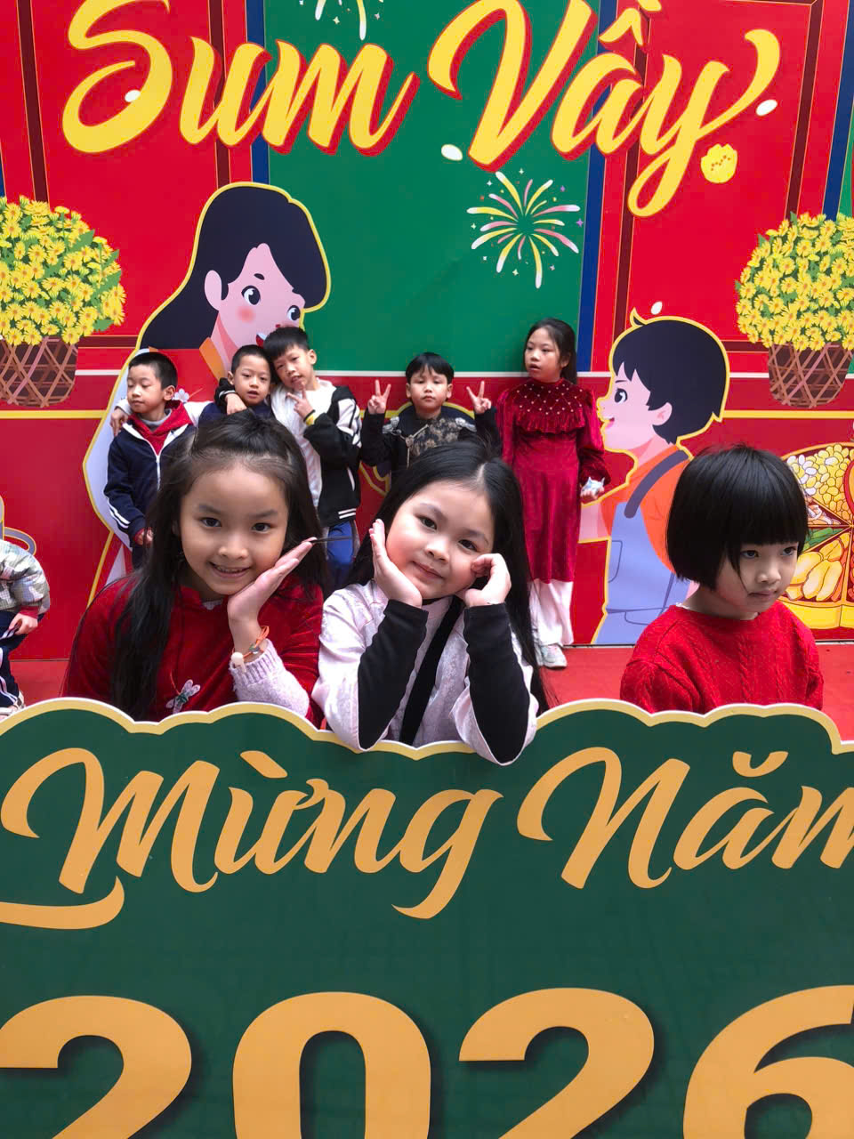 C:\Users\ASUS\Desktop\UP BÀI CHO KHỐI\ẢNH TẾT\z7465569549907_5bab9359e77112b976928e64a8beda0f.jpg