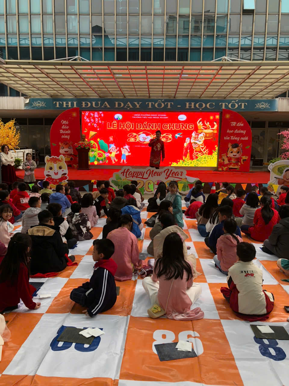 C:\Users\ASUS\Desktop\UP BÀI CHO KHỐI\ẢNH TẾT\z7465572290441_2e225d4e621078d4fe3cf192f4a4b9aa.jpg