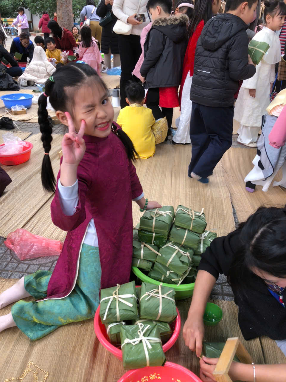 C:\Users\ASUS\Desktop\UP BÀI CHO KHỐI\ẢNH TẾT\z7465579136121_f423f327f2fe835b5b095eddd7c2a6bd.jpg