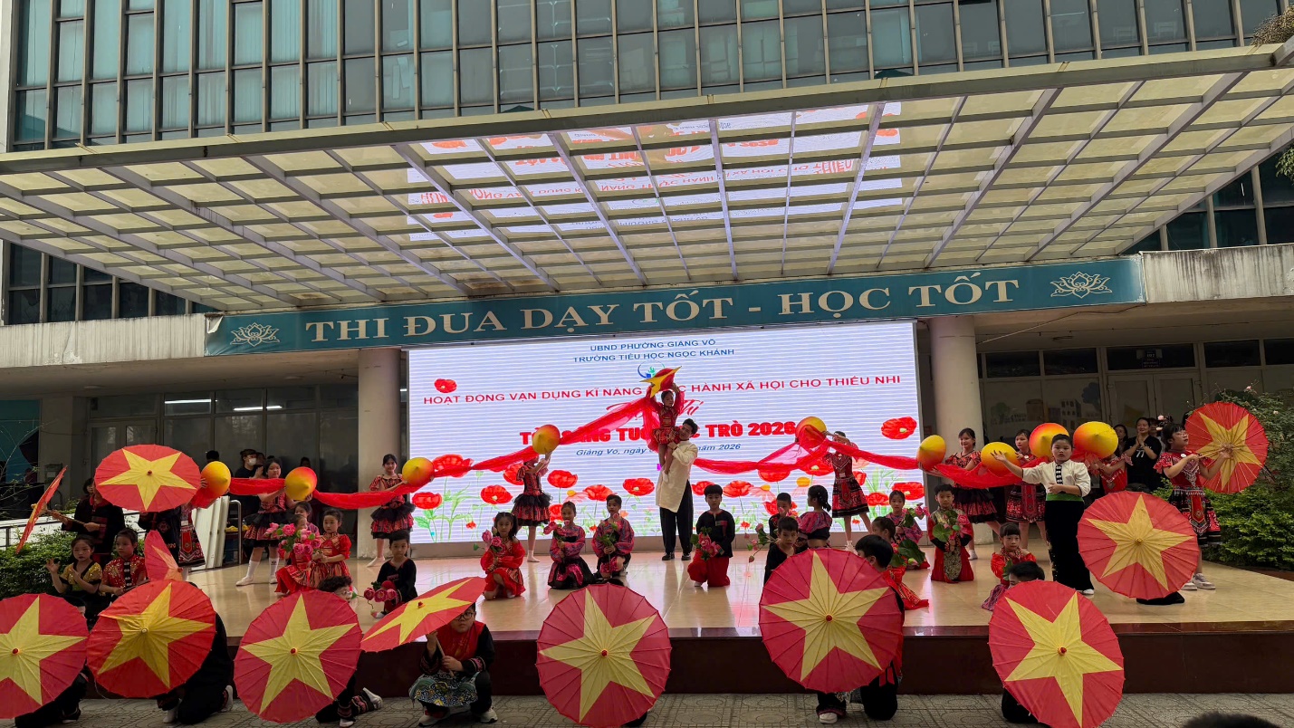 C:\Users\Administrator\Desktop\Bài viết\z7612858911253_127d1e27318e163efb19e48db69fc059.jpg